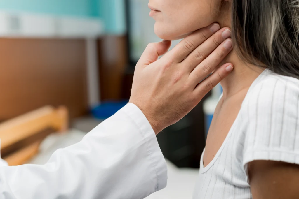 best lady gynecologist in Kolkata, Common Thyroid Disorders
