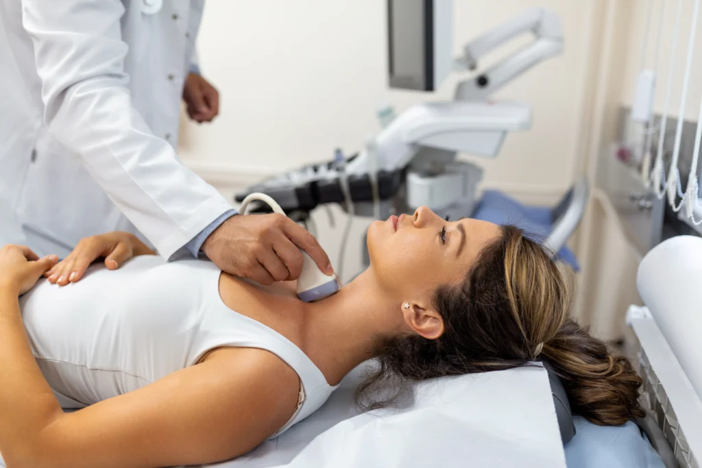 best lady gynecologist in Kolkata, Common Thyroid Disorders